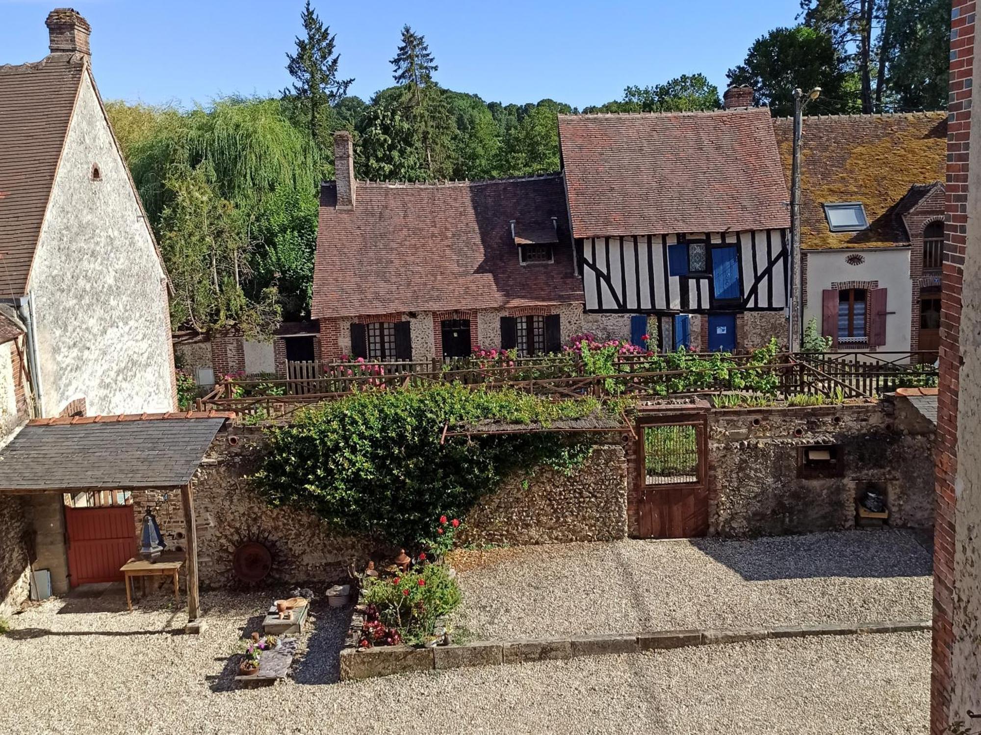 Appartement "Au Village" 89120 Dicy Exterior photo